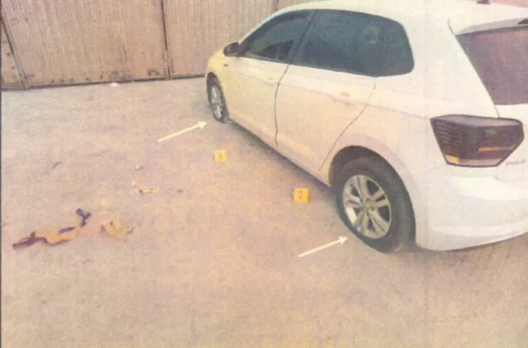 Perícia comprova que criminosos esvaziaram os pneus dos carros antes do assassinato